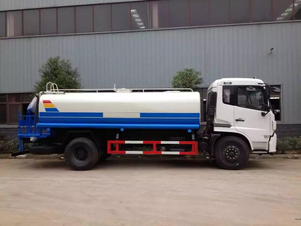 昭通程力灑水車廠家直銷 昭通程力灑水車廠家直銷