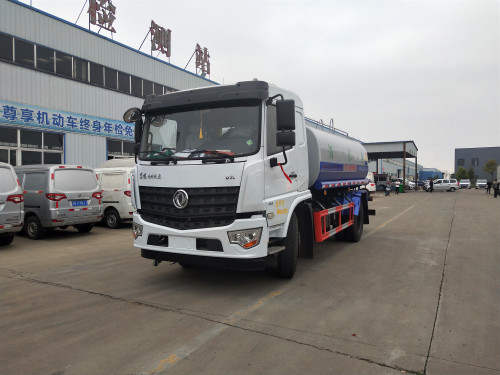 環(huán)衛(wèi)灑水車(chē)品牌有什么樣的使用優(yōu)勢(shì)呢 環(huán)衛(wèi)灑水車(chē)品牌有什么樣的使用優(yōu)勢(shì)呢