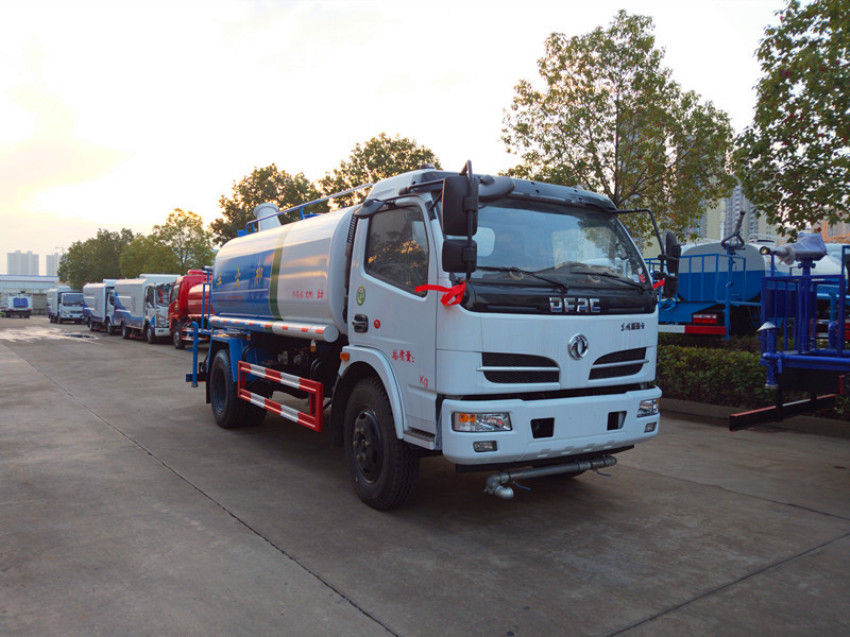 揚州市灑水車廠家直銷,揚州市程力灑水車生產制造廠 揚州市灑水車廠家直銷,揚州市程力灑水車生產制造廠