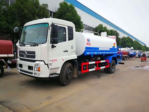 500強(qiáng)名企直銷各噸位灑水車現(xiàn)車 隨提隨走 包運(yùn)輸 500強(qiáng)名企直銷各噸位灑水車現(xiàn)車 隨提隨走 包運(yùn)輸