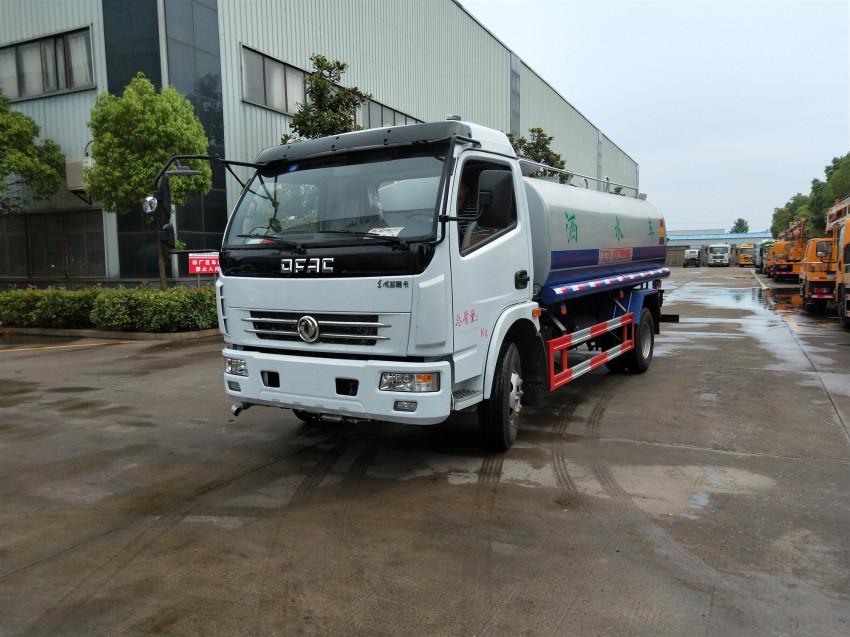 東風多利卡灑水車-8方灑水車產品參數價格報價-湖北程力 東風多利卡灑水車-8方灑水車產品參數價格報價-湖北程力