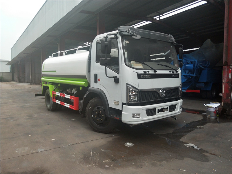 東風多利卡灑水車價格 工地用自吸霧炮噴灑車 東風多利卡灑水車價格 工地用自吸霧炮噴灑車