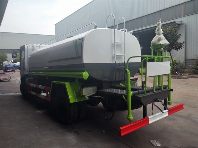 國六東風多利卡8方灑水車廠家報價-湖北程力 國六東風多利卡8方灑水車廠家報價-湖北程力