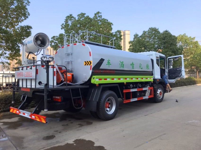 ��ˎ܇��̖�Rȫ�Ğ�ˮ܇�S�҃�(y��u)�ݴ��N �|�L���145�G����ˮ܇