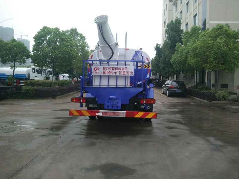 12噸灑水車 12噸灑水車