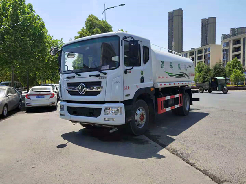 東風(fēng)12噸灑水車價(jià)格查詢?nèi)珖制?湖北程力集團(tuán) 東風(fēng)12噸灑水車價(jià)格查詢?nèi)珖制?湖北程力集團(tuán)