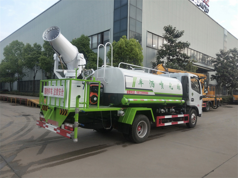 國(guó)六5噸東風(fēng)灑水車(chē) 國(guó)六5噸東風(fēng)灑水車(chē)