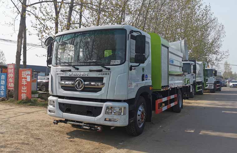 東風D9抑塵車 東風D9抑塵車