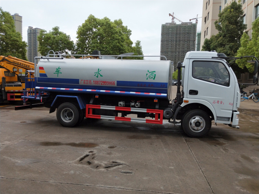 ��ˮ܇�r������Xһ�v�������u-����������ˮ܇���a(ch��n)�S��