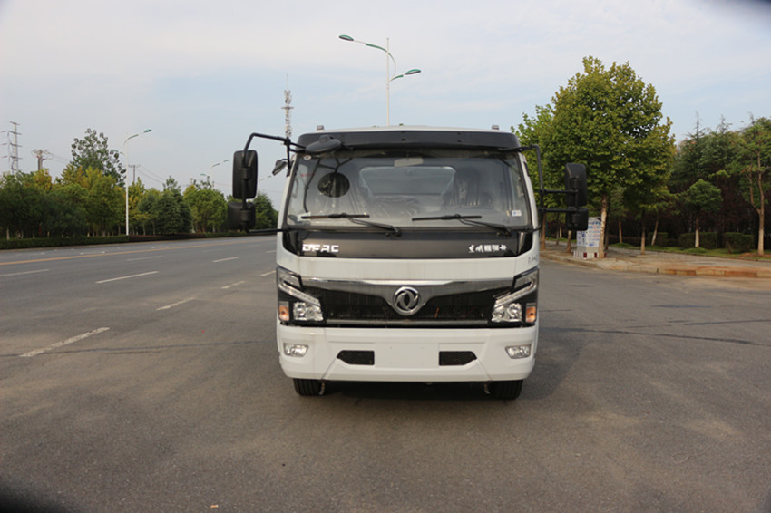 環保小型噴灑車灑水車 環保小型噴灑車灑水車
